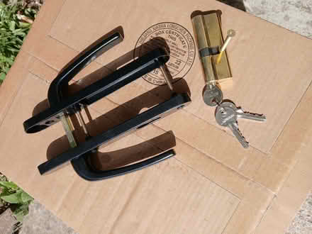 Photo of free Shed Door (Henfords Marsh BA12) #3