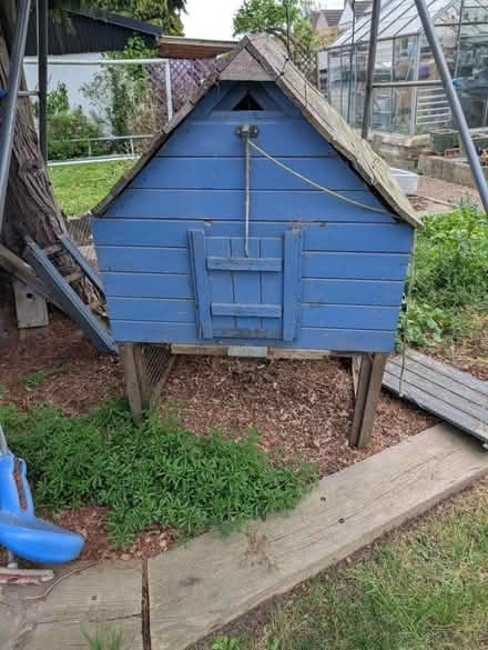 Photo of free Old Chicken coop (DA1) #1