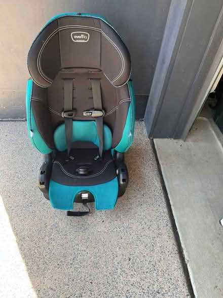 Photo of free Car Seat for Older Child (Grosvenor) #1