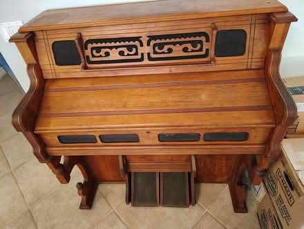 Photo of free Estey pump organ circa 1885 (Carlsbad) #4