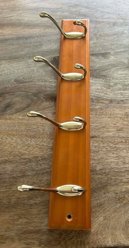 Photo of free Set o 4 o fachau/ 4 Coat hooks (Tregarth LL57) #3
