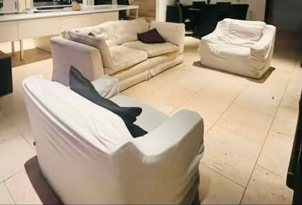 Photo of free sofa set/ urgent sell off (Sandyford Dublin18) #2