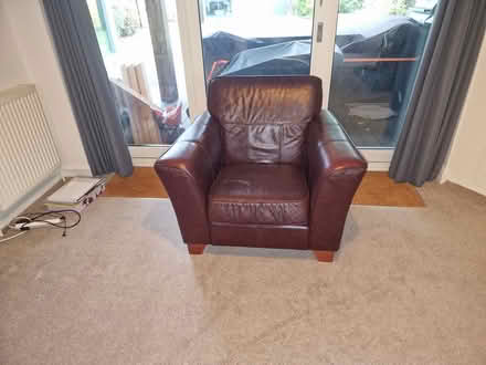 Photo of free Leather 3 piece sofa (TW16) #1