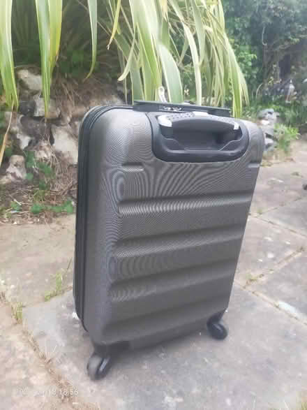 Photo of free Aerolite Small Suitcase (NR5) #4