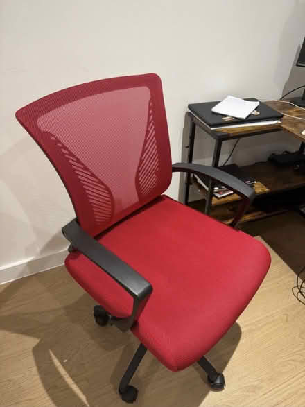 Photo of free Office desk and chair (Birmingham B5) #2