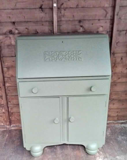 Photo of Bureau small w cupboard (Eaton NR4) #1