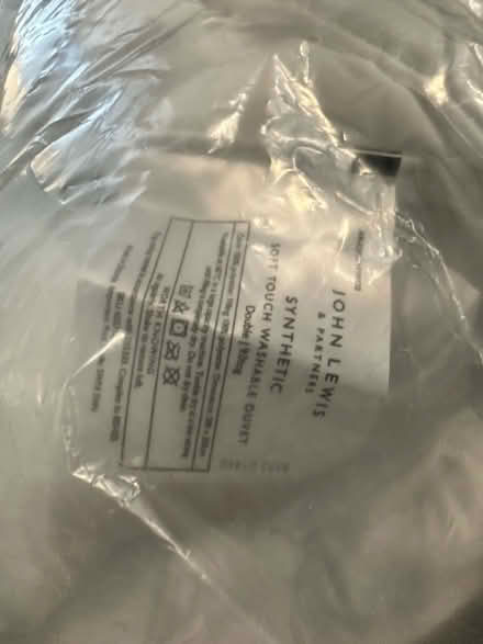 Photo of free 9 tog double duvet (Queen’s Park) #2