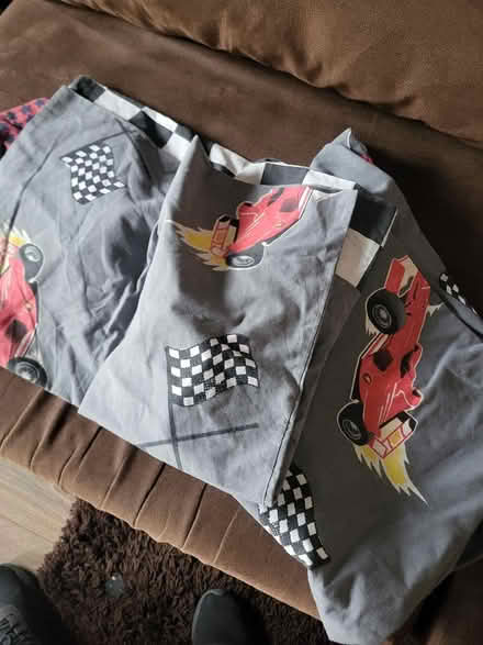 Photo of free Single bed sheet and pillow case (Brownsover CV21) #1