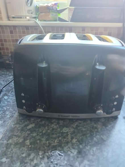 Photo of free 4 slice toaster, Russell Hobbs (Shadwell E1) #1