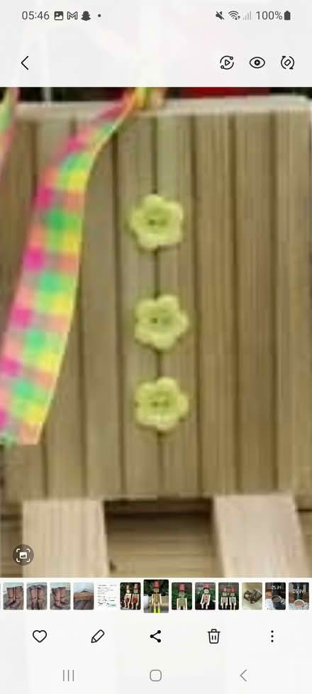 Photo of Buttons (Horton bank top BD7) #2