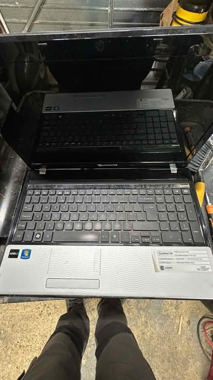 Photo of free Packard bell Easynote New95 laptop (North Baddesley SO52) #1