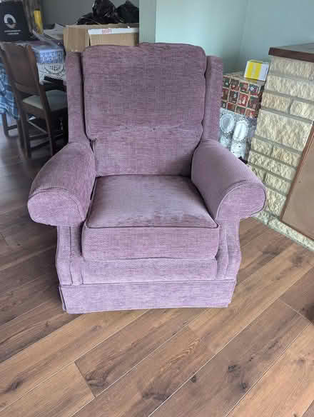 Photo of free 3 seater sofa and matching chair (OX14) #1