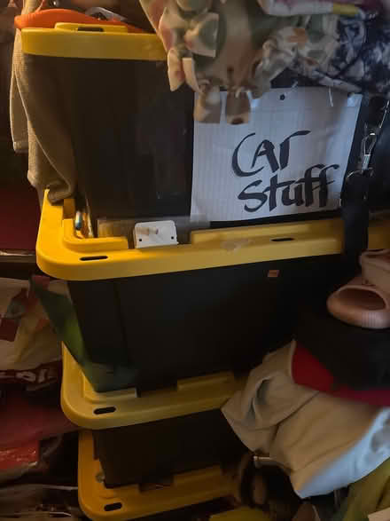 Photo of plastic storage but ns (Alexandria 22306) #2