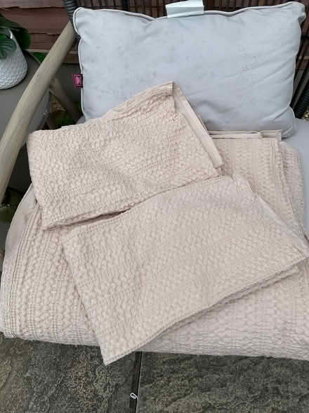 Photo of free Double Duvet Set (RG30 Tilehurst) #1