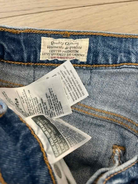 Photo of free Levi 501 cut jeans ladies sz 26 (Kennedy/16th in Markham) #2