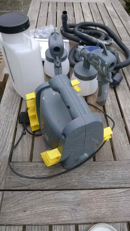 Photo of free Earlex Paint spray gun - electric (SL71PZ) #1