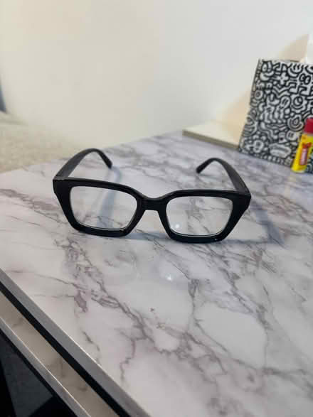 Photo of free Glasses (SE28) #1