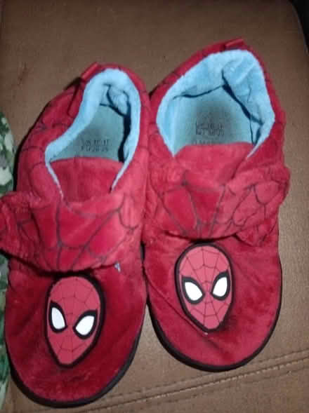 Photo of free Spiderman slippers (Odd Down) #1