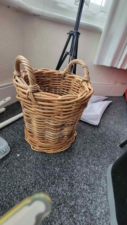 Photo of free Basket with handles (Southend, SS1) #1