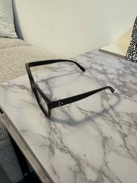 Photo of free Glasses (SE28) #3