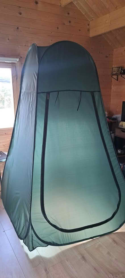 Photo of free Pop up changing / wash tent (IP2) #1