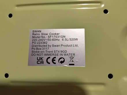 Photo of free Swan 6.5 Litre Retro Slow Cooker (Little Longstone DE45) #4