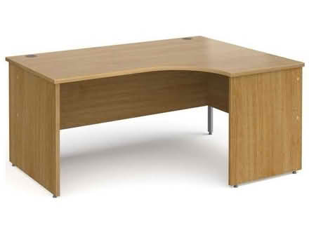 Photo of free Corner desk (Eynsham OX29) #2