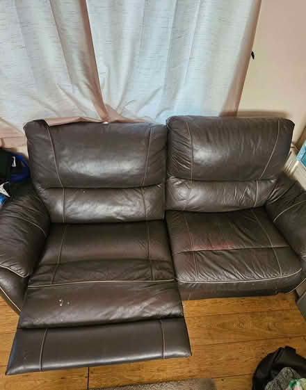 Photo of free 3 seater manual recliner sofas (Elmers End BR3) #2