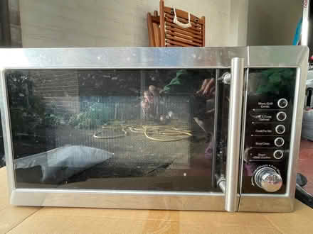 Photo of free A Tesco microwave, functioning (Kingsway CB4) #3