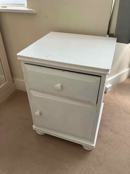 Photo of free Wooden bedside cabinet (Twickenham Green) #1