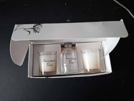 Photo of free Candle & Reed Diffuser Set (Bilton CV22) #1