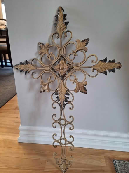 Photo of free patio cushions, metal medalliaons (Kanata) #2