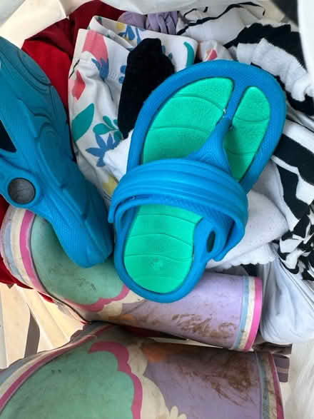 Photo of free Girls cloths age 3-5 (Queen’s Park) #1