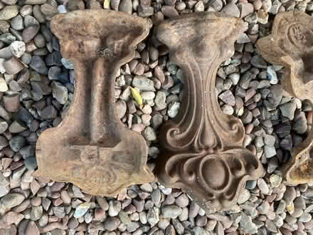 Photo of free Roll-top cast-iron bath feet (Priest Weston SY15) #2