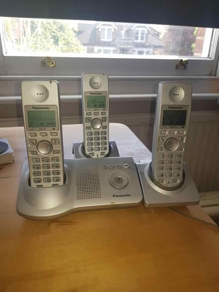 Photo of free Set of 3 landline cordless phones (Wandsworth SW18) #1