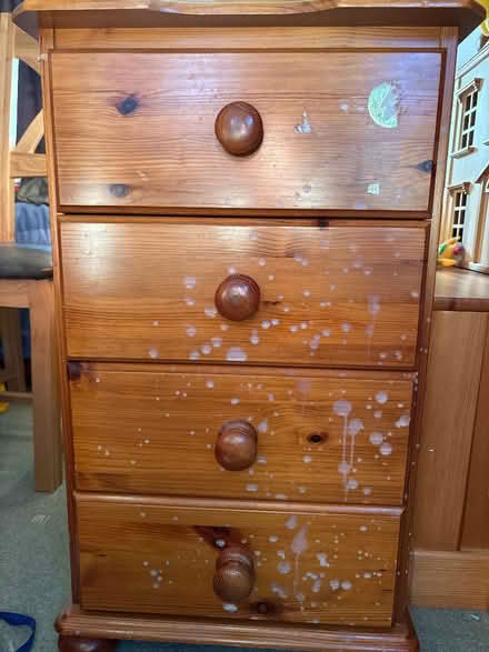 Photo of free Small chest of drawers/bedside cabinet (Cob Lane B29) #1