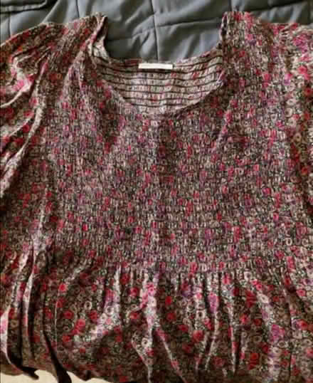 Photo of free Women's 2X Clothing (Hollymead) #2