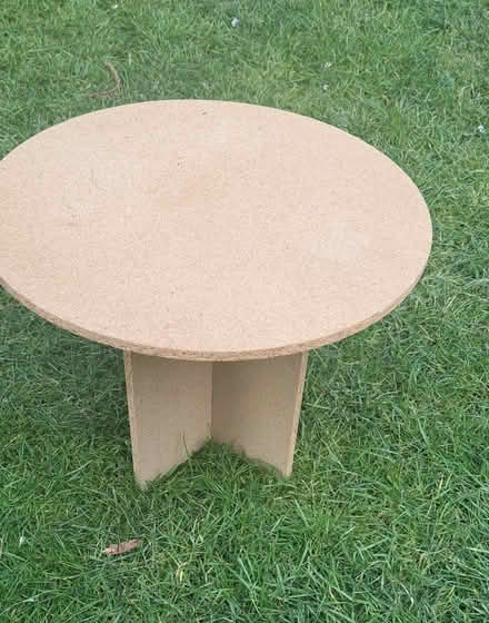 Photo of free Chipboard, round table (Poolbrook WR14) #2