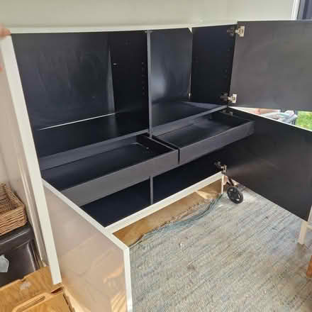 Photo of free Minimal white high gloss cabinet (Dublin 12) #1