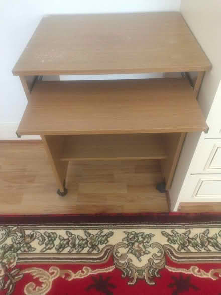 Photo of free Small computer table (TW7 4) #1