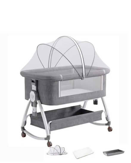 Photo of Moses basket with Stand (Canons Corner HA7) #2