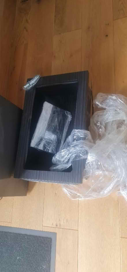 Photo of free Bathroom niche (Cowley OX4) #1