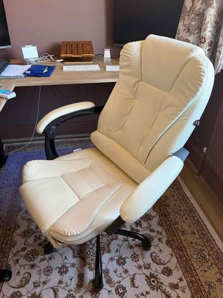Photo of free Cream Office Chair (Wokingham RG40) #1