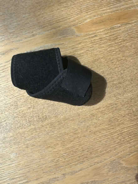 Photo of free Wrist support (Queen’s Park) #1