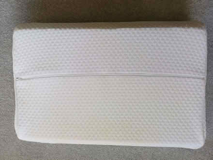 Photo of free Memory Foam Contour Pillow (Orgreave S13) #3