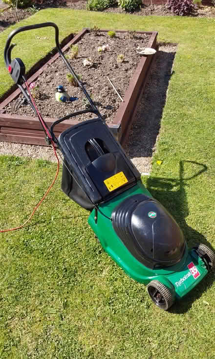 Photo of free Garden lawnmower (wallsend, NE28) #1