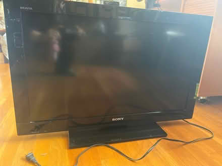Photo of free Older 32” flat screen TV (Chestnut Ridge, NY) #1