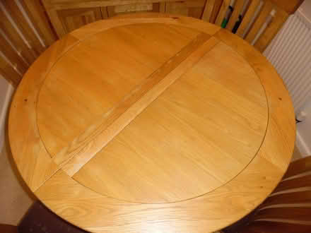 Photo of free Dining room table and chairs (Upton CH2) #3