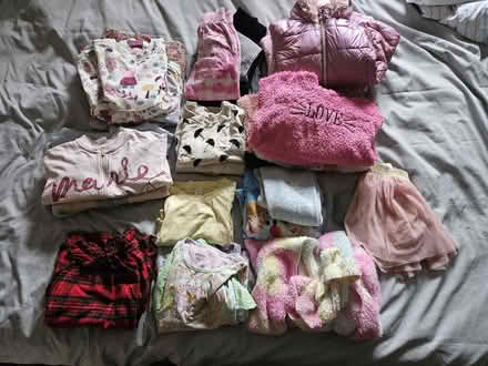 Photo of free Girls clothes 4-5 years (CR0) #1