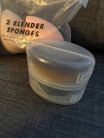 Photo of free Make-up accessory bundle (SE1) #2